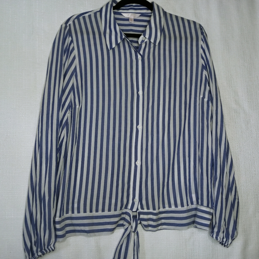 LC Lauren Conrad button down shirt with bottom ties size xxl